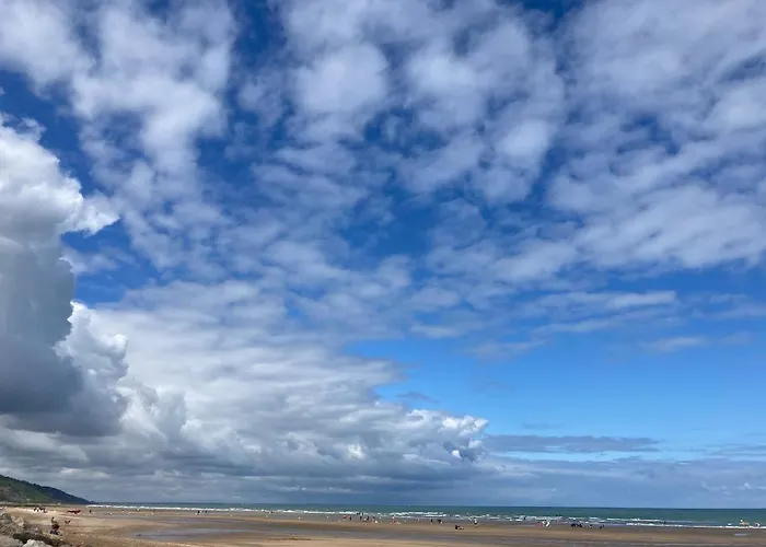 Neuf Beautiful 1-4 Pers Avec Parking Privé Et à 200 M Appartamento