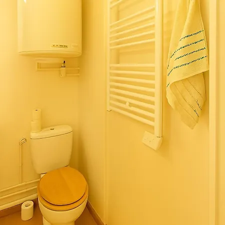 Neuf Beautiful 1-4 Pers Avec Parking Privé Et à 200 M Apartamento *