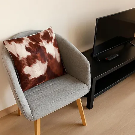 Neuf Beautiful 1-4 Pers Avec Parking Privé Et à 200 M