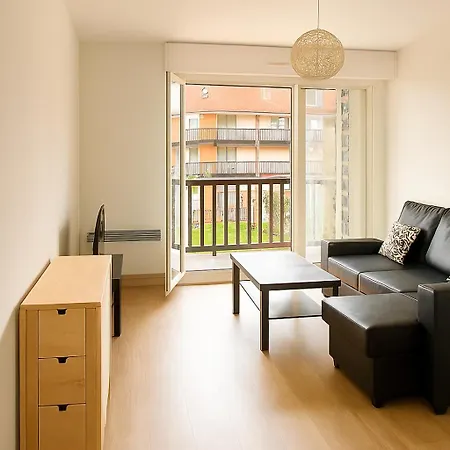 Neuf Beautiful 1-4 Pers Avec Parking Prive Et A 200 M